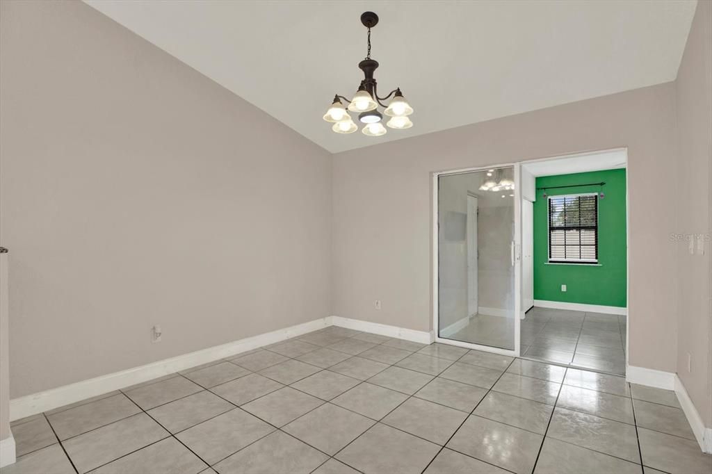 Active With Contract: $250,000 (3 beds, 2 baths, 1623 Square Feet)