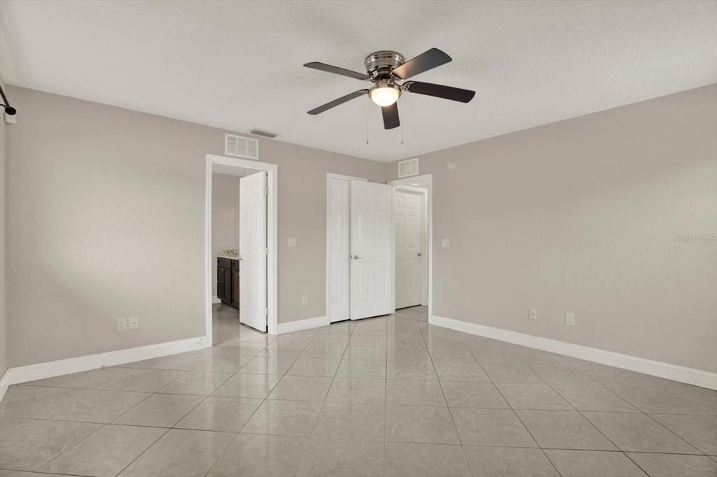 Active With Contract: $250,000 (3 beds, 2 baths, 1623 Square Feet)