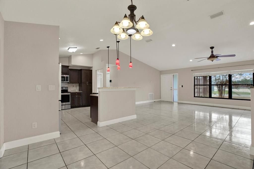 Active With Contract: $250,000 (3 beds, 2 baths, 1623 Square Feet)