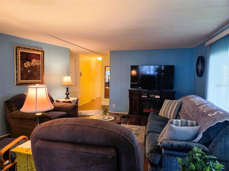 En Venta: $169,900 (2 camas, 2 baños, 1056 Pies cuadrados)