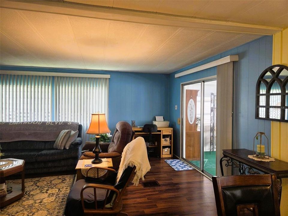 En Venta: $169,900 (2 camas, 2 baños, 1056 Pies cuadrados)