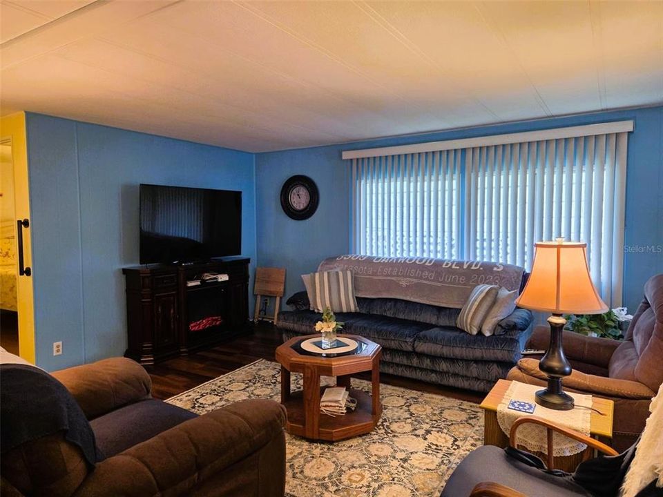 En Venta: $169,900 (2 camas, 2 baños, 1056 Pies cuadrados)