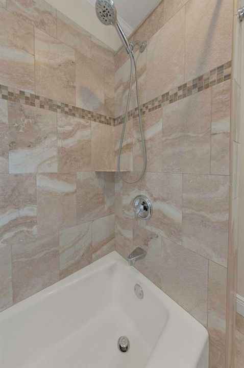 В аренду: $3,550 (4 спален, 3 ванн, 1598 Квадратных фут)