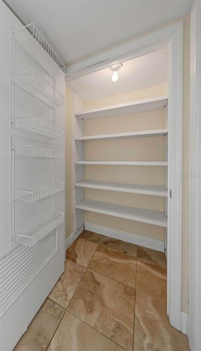 В аренду: $3,550 (4 спален, 3 ванн, 1598 Квадратных фут)