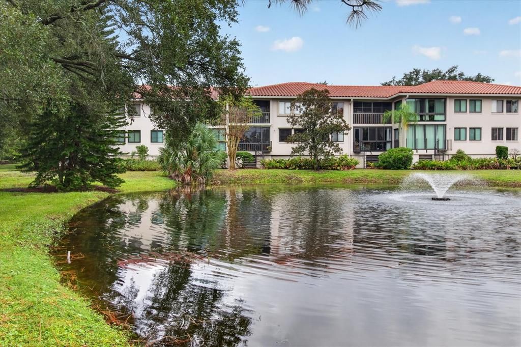 For Sale: $319,000 (2 beds, 2 baths, 1065 Square Feet)