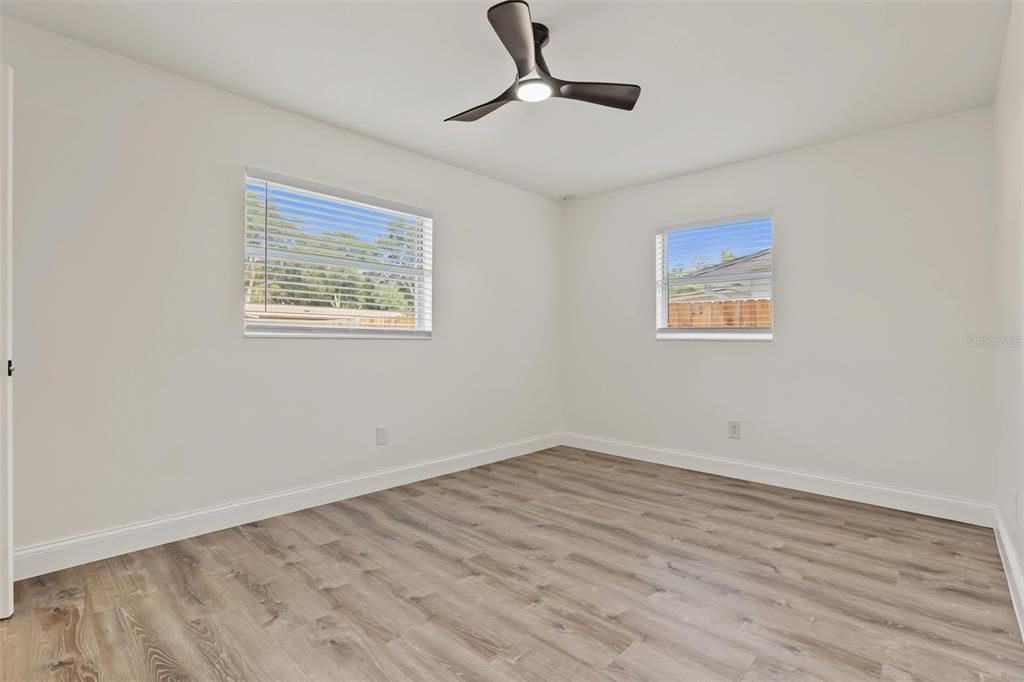 For Sale: $429,900 (3 beds, 2 baths, 1974 Square Feet)