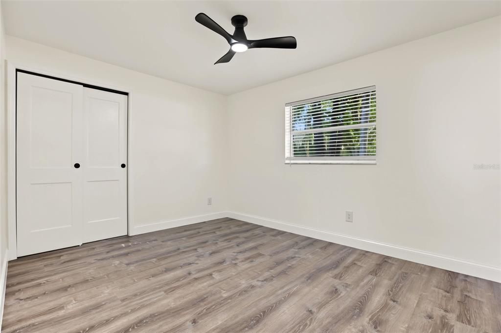 For Sale: $429,900 (3 beds, 2 baths, 1974 Square Feet)