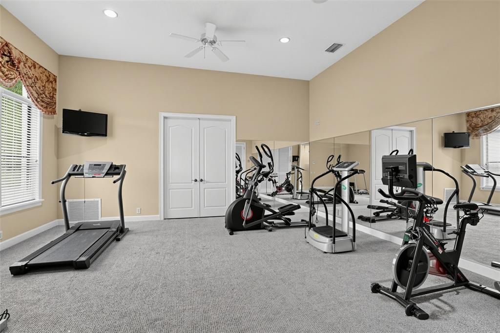 For Sale: $5,300,000 (6 beds, 7 baths, 9669 Square Feet)