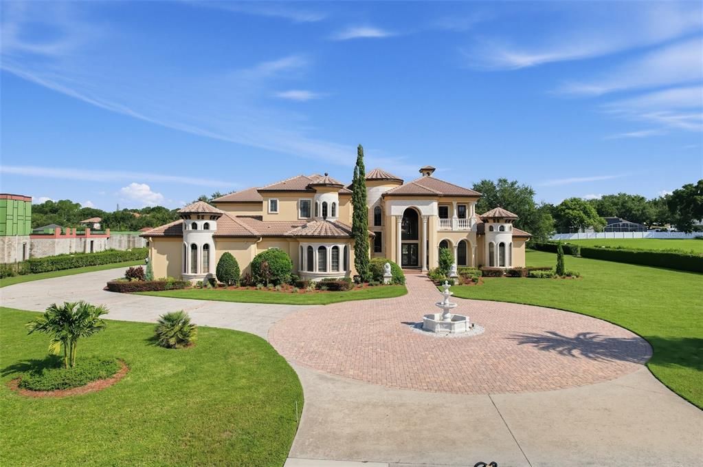 For Sale: $5,300,000 (6 beds, 7 baths, 9669 Square Feet)