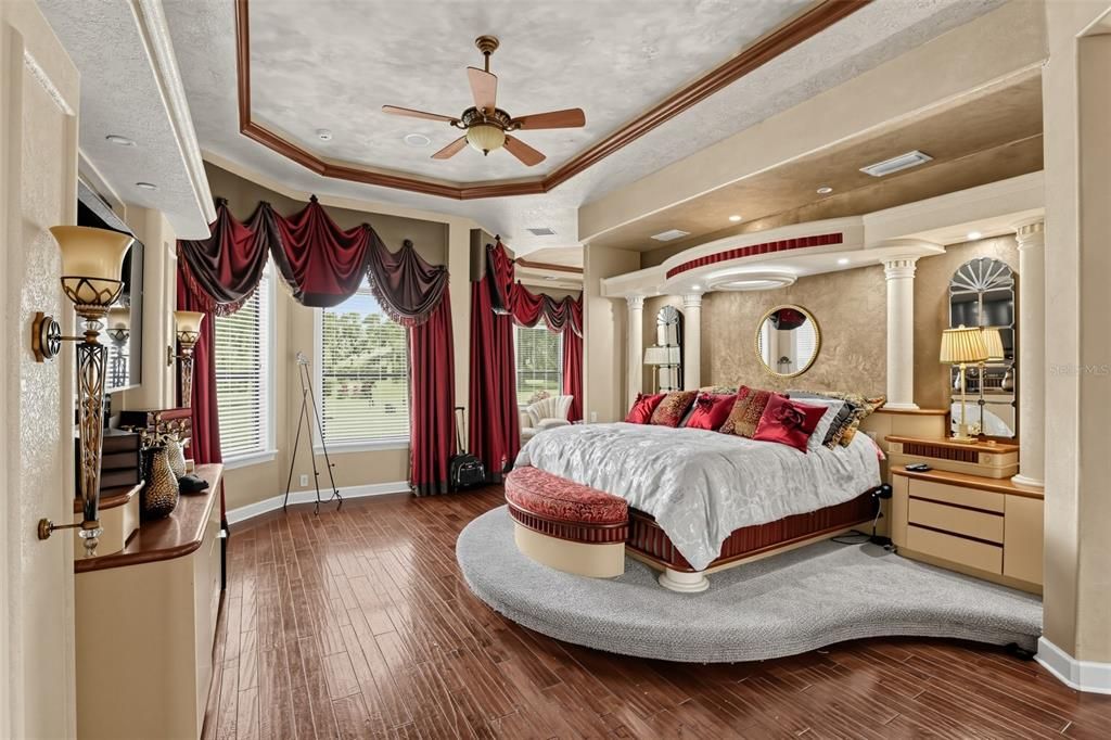 For Sale: $5,300,000 (6 beds, 7 baths, 9669 Square Feet)