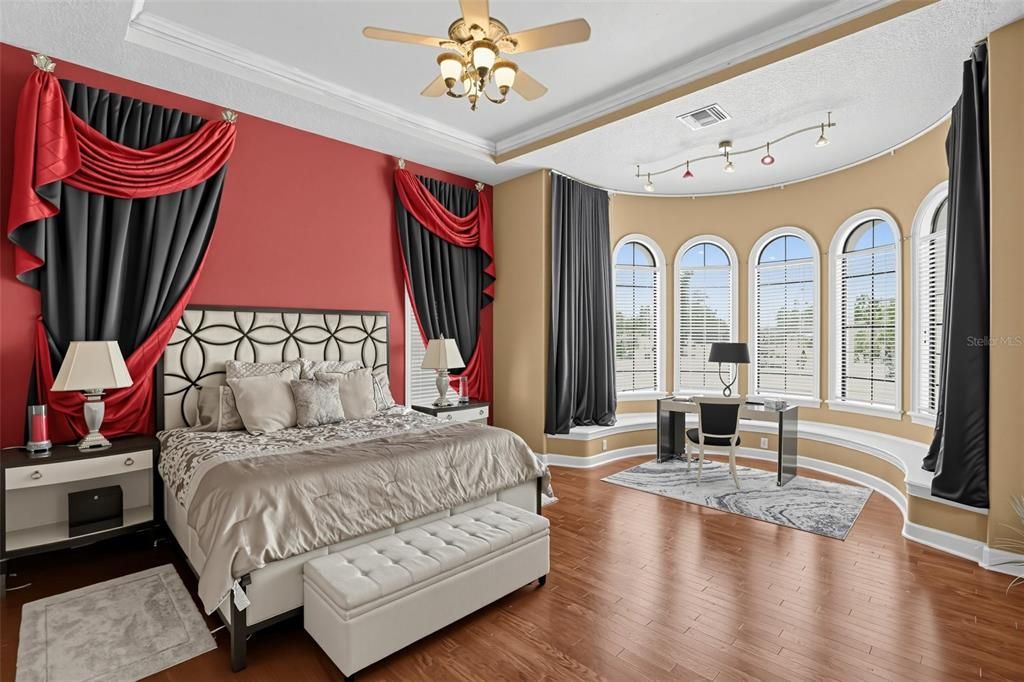 For Sale: $5,300,000 (6 beds, 7 baths, 9669 Square Feet)