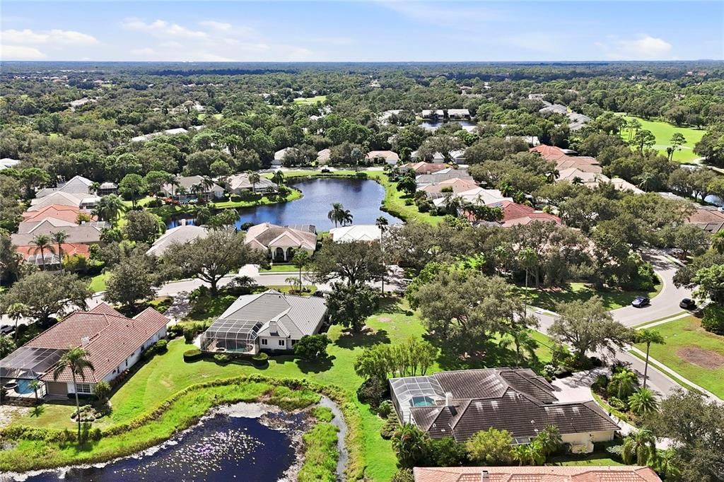 For Sale: $975,000 (4 beds, 4 baths, 3161 Square Feet)