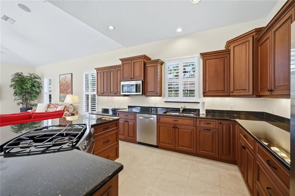 For Sale: $975,000 (4 beds, 4 baths, 3161 Square Feet)