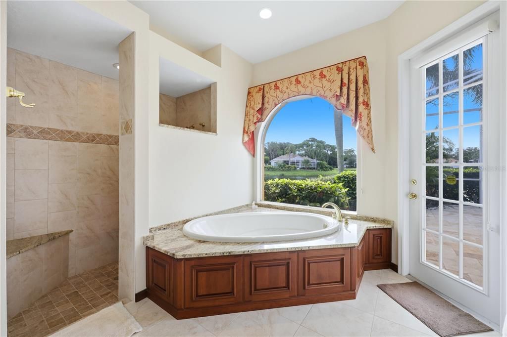 For Sale: $975,000 (4 beds, 4 baths, 3161 Square Feet)