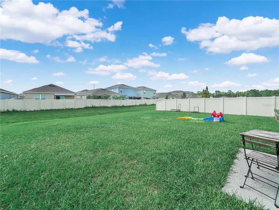 En Venta: $365,000 (5 camas, 3 baños, 2616 Pies cuadrados)