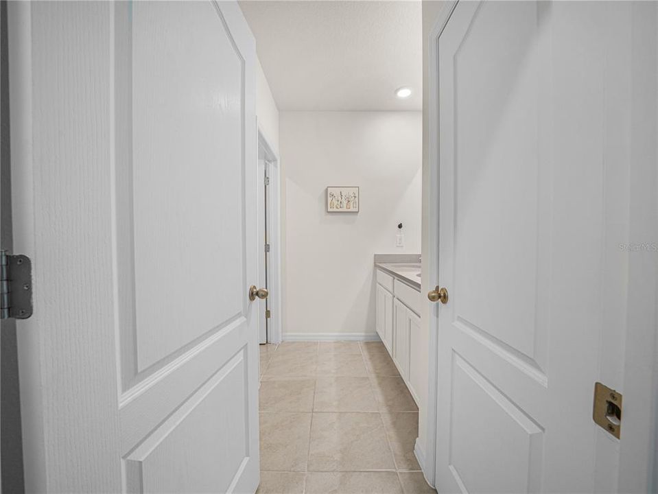 En Venta: $365,000 (5 camas, 3 baños, 2616 Pies cuadrados)