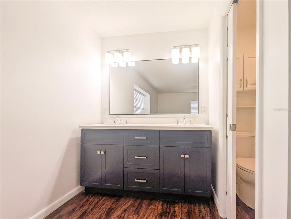 For Rent: $2,900 (4 beds, 2 baths, 2105 Square Feet)