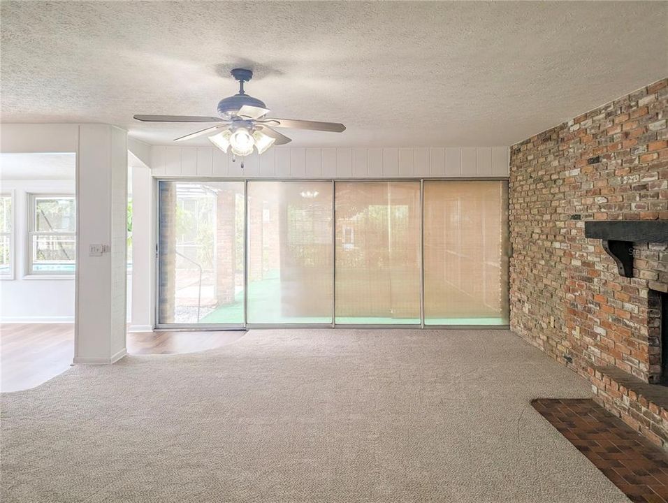 For Rent: $2,900 (4 beds, 2 baths, 2105 Square Feet)