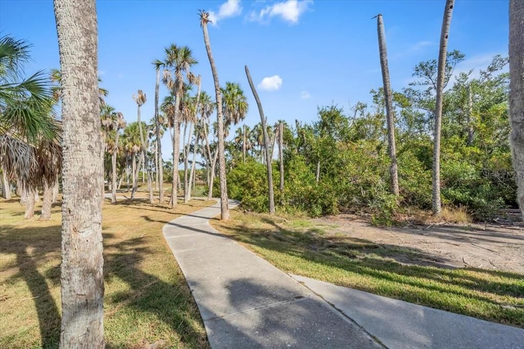 En Venta: $250,000 (0.28 acres)