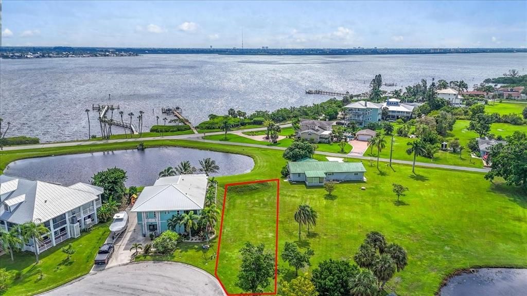 En Venta: $250,000 (0.28 acres)