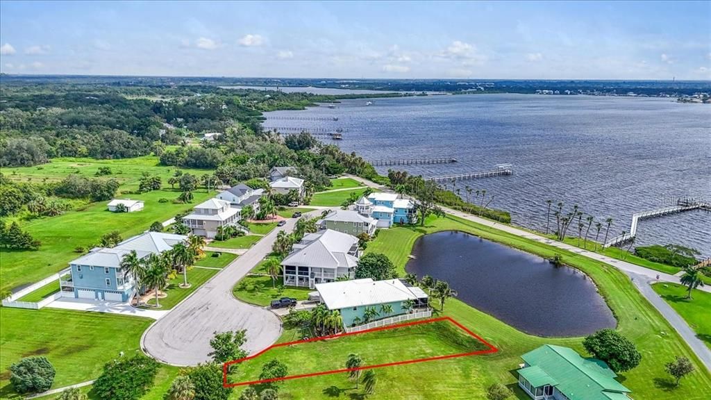 En Venta: $250,000 (0.28 acres)