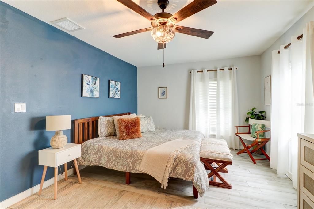 В аренду: $1,900 (2 спален, 2 ванн, 880 Квадратных фут)