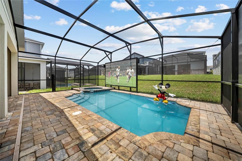 En Venta: $1,075,000 (6 camas, 4 baños, 3009 Pies cuadrados)