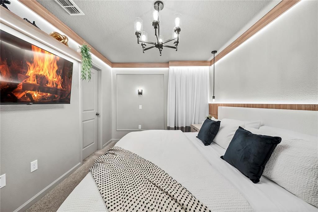 En Venta: $1,075,000 (6 camas, 4 baños, 3009 Pies cuadrados)