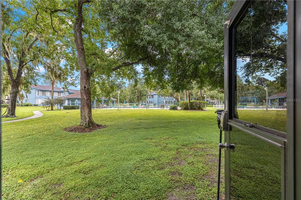 For Sale: $124,900 (2 beds, 1 baths, 1031 Square Feet)