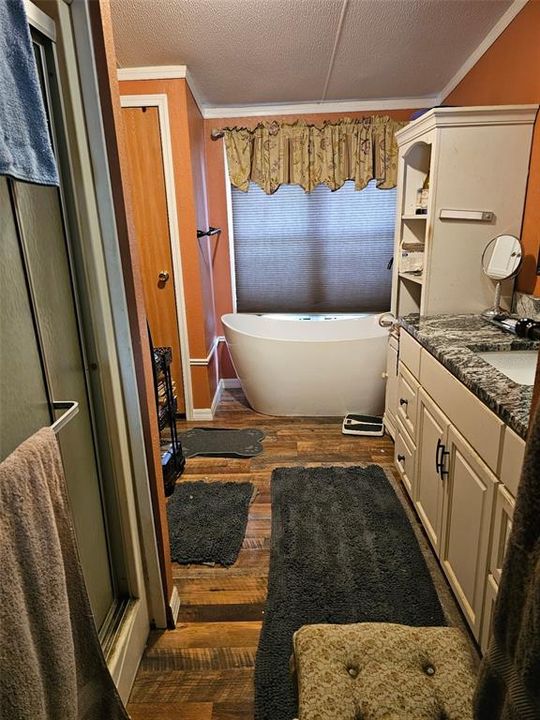 На продажу: $340,000 (3 спален, 2 ванн, 1920 Квадратных фут)