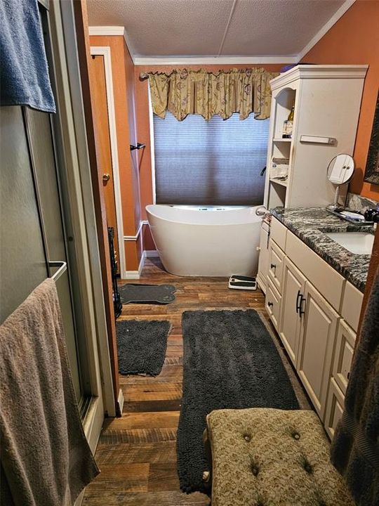 На продажу: $340,000 (3 спален, 2 ванн, 1920 Квадратных фут)