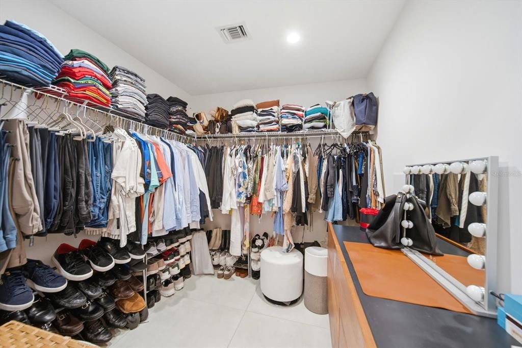 В аренду: $3,800 (2 спален, 2 ванн, 998 Квадратных фут)
