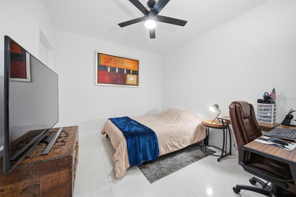 В аренду: $3,800 (2 спален, 2 ванн, 998 Квадратных фут)
