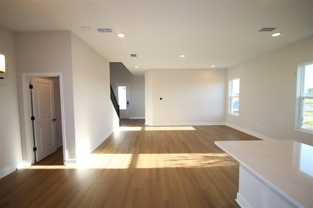 For Sale: $562,990 (4 beds, 3 baths, 2776 Square Feet)