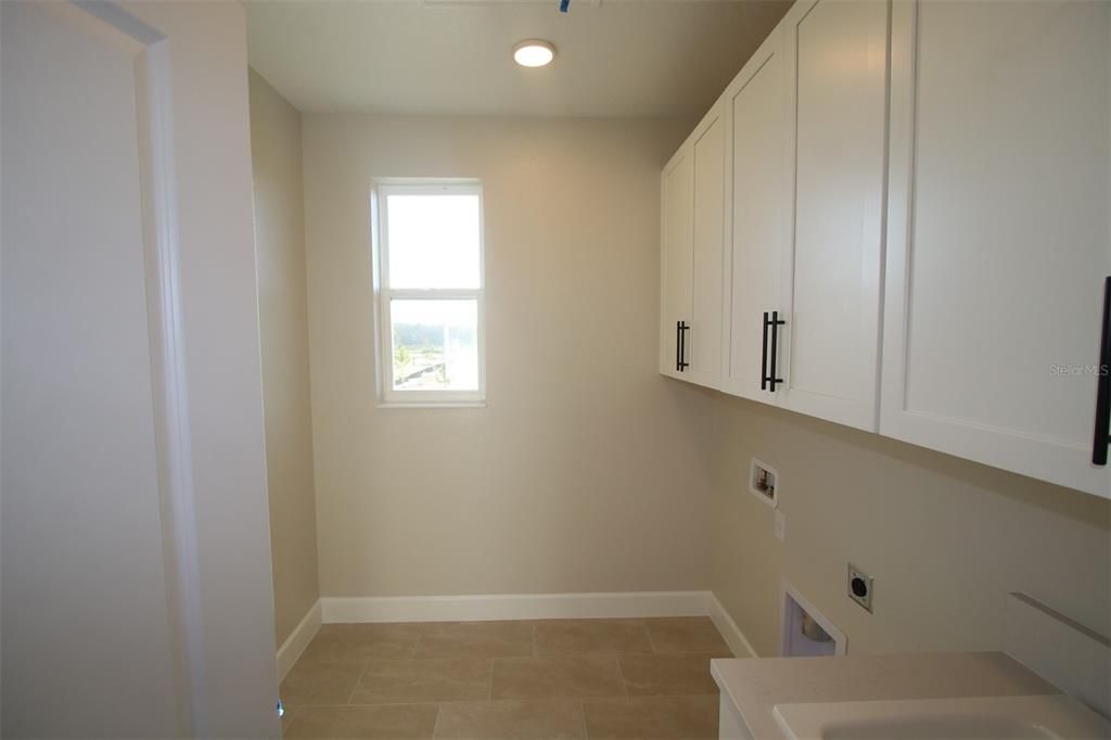 For Sale: $562,990 (4 beds, 3 baths, 2776 Square Feet)