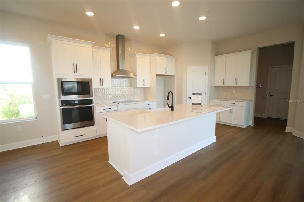 For Sale: $562,990 (4 beds, 3 baths, 2776 Square Feet)
