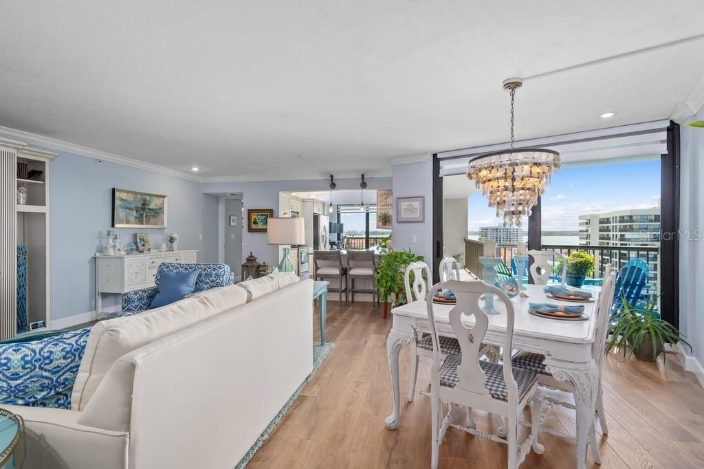 For Sale: $799,900 (2 beds, 2 baths, 1610 Square Feet)