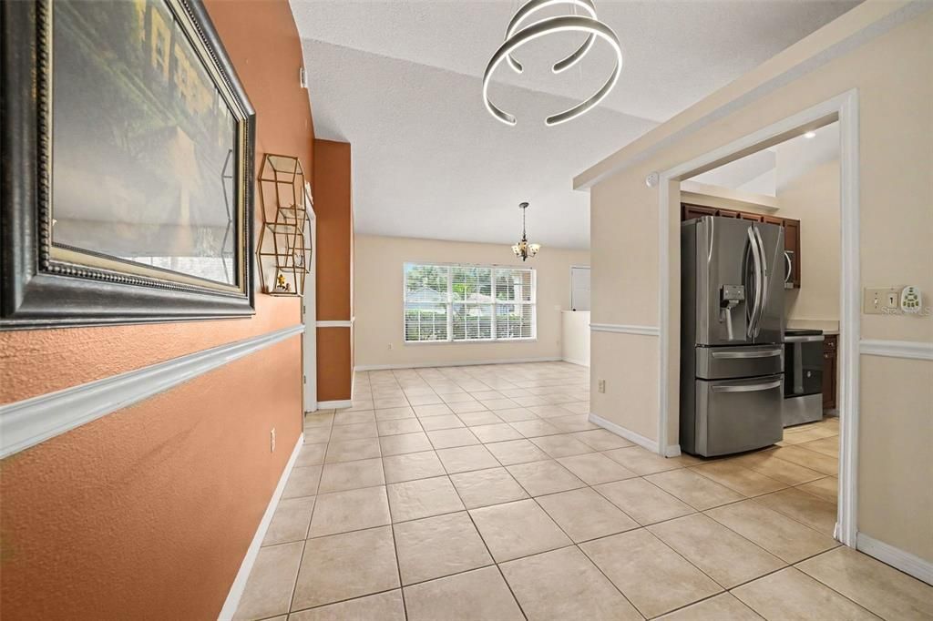 En Venta: $334,900 (3 camas, 2 baños, 1556 Pies cuadrados)