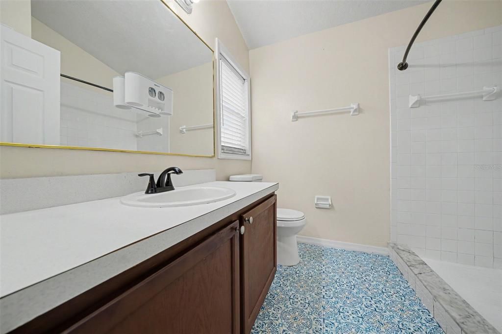 En Venta: $334,900 (3 camas, 2 baños, 1556 Pies cuadrados)