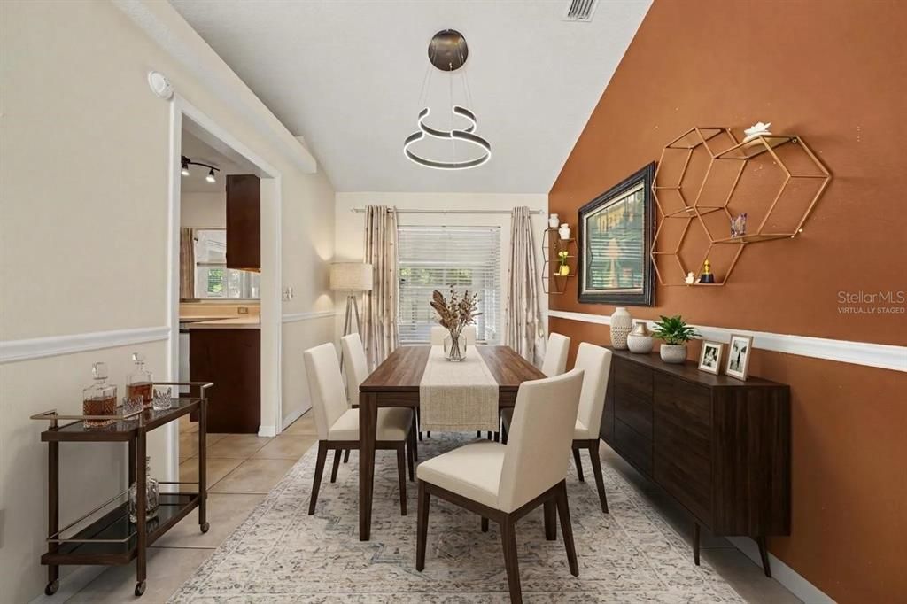 En Venta: $334,900 (3 camas, 2 baños, 1556 Pies cuadrados)