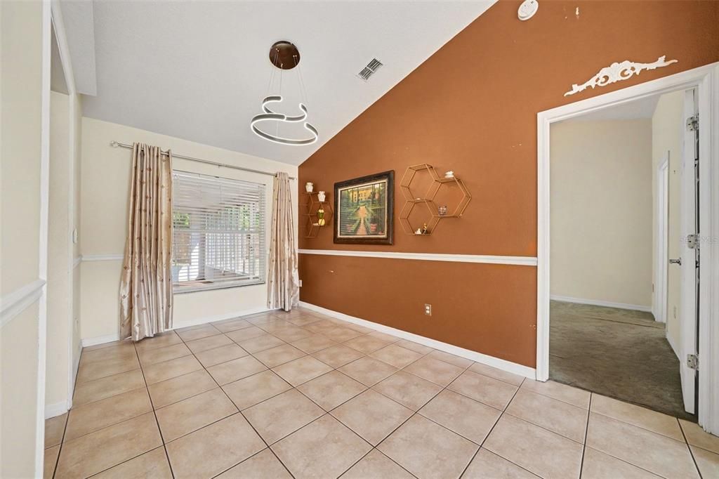 En Venta: $334,900 (3 camas, 2 baños, 1556 Pies cuadrados)