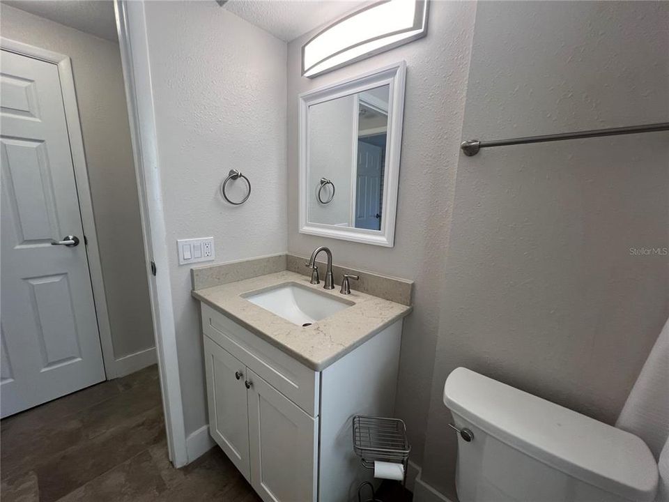 For Rent: $1,950 (2 beds, 2 baths, 1200 Square Feet)
