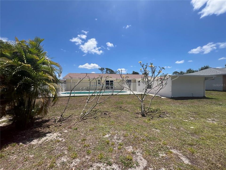 For Rent: $1,950 (2 beds, 2 baths, 1200 Square Feet)
