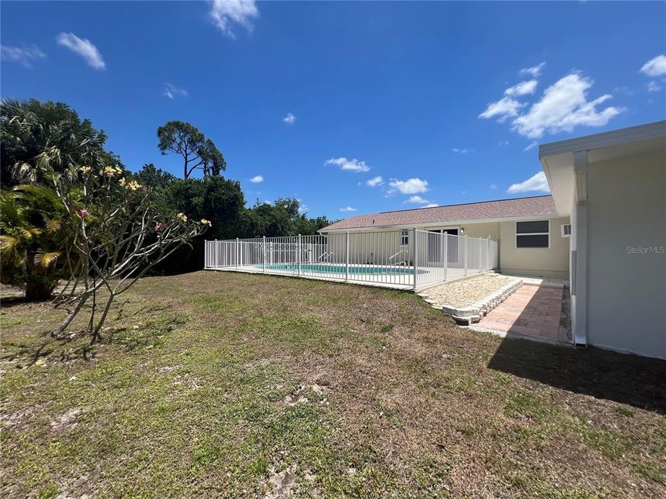 For Rent: $1,950 (2 beds, 2 baths, 1200 Square Feet)