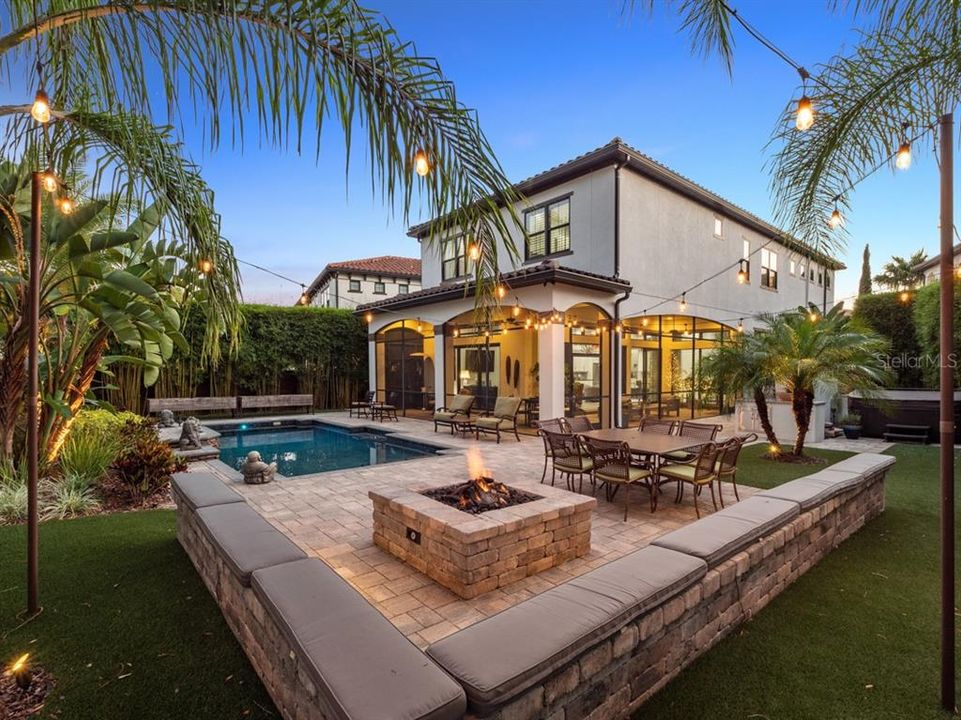 En Venta: $1,425,000 (3 camas, 3 baños, 3251 Pies cuadrados)