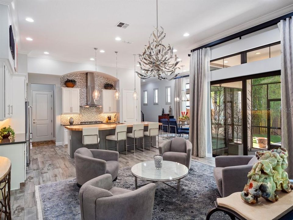 En Venta: $1,425,000 (3 camas, 3 baños, 3251 Pies cuadrados)