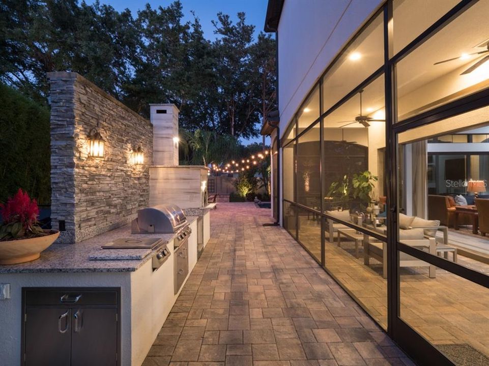 En Venta: $1,425,000 (3 camas, 3 baños, 3251 Pies cuadrados)