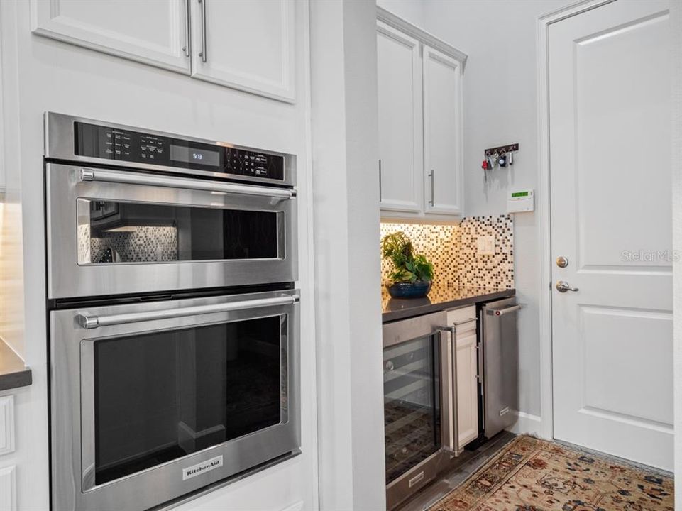 En Venta: $1,425,000 (3 camas, 3 baños, 3251 Pies cuadrados)