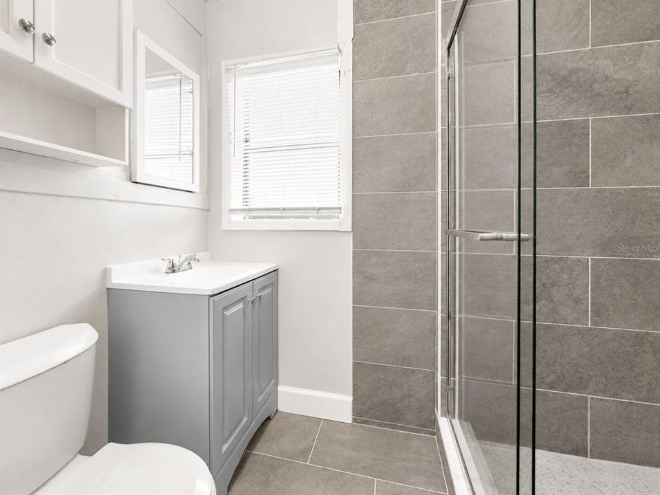 For Rent: $1,200 (1 beds, 1 baths, 512 Square Feet)