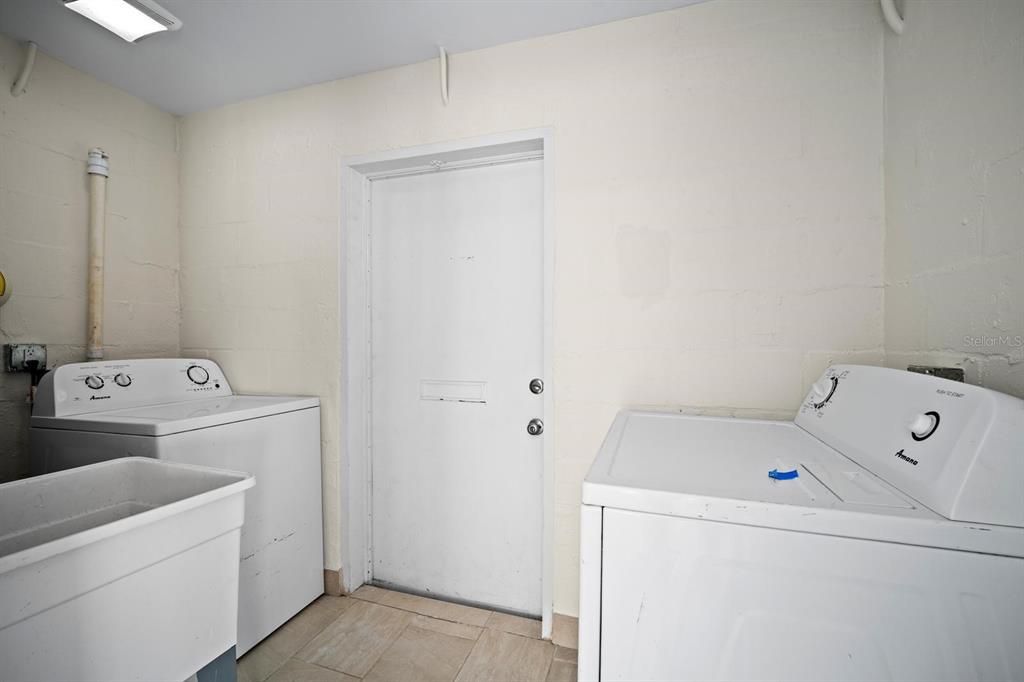 En Venta: $460,000 (3 camas, 2 baños, 1127 Pies cuadrados)